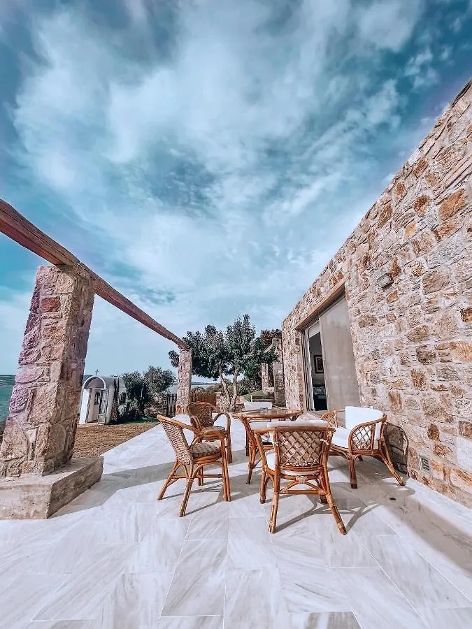 Villa Stone Built House Next To The Beach Amolianí