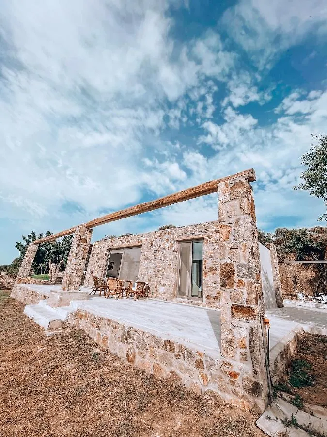 Stone Built House Next To The Beach Amolianí Griechenland