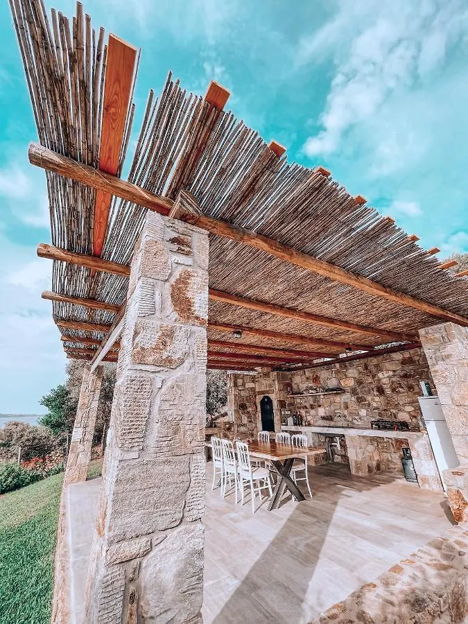 Stone Built House Next To The Beach Amolianí Villa